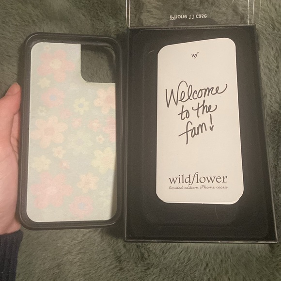 Wildflower phone case - Picture 3 of 3